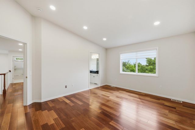 2243 Sun Valley Drive, Ann Arbor, MI 48108