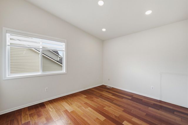 2243 Sun Valley Drive, Ann Arbor, MI 48108