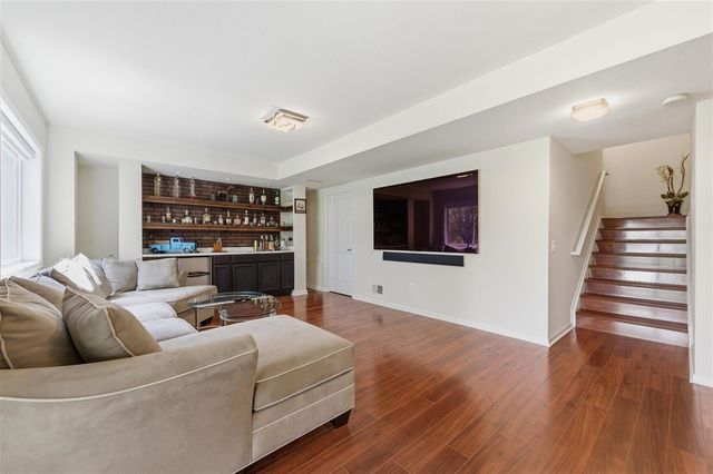 2243 Sun Valley Drive, Ann Arbor, MI 48108