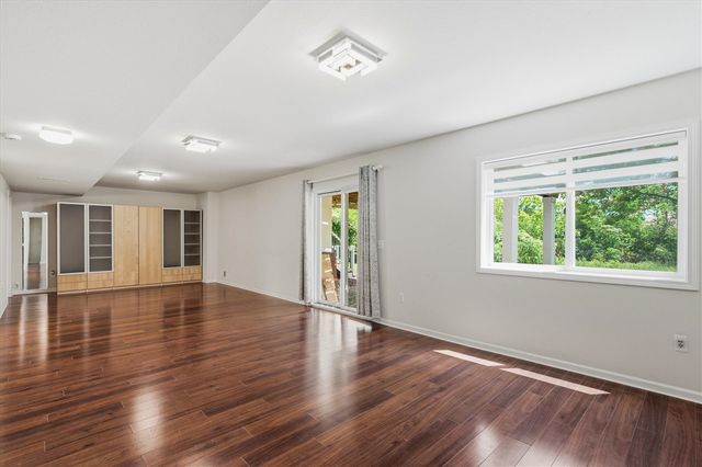 2243 Sun Valley Drive, Ann Arbor, MI 48108