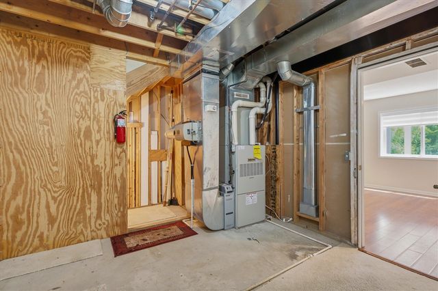 2243 Sun Valley Drive, Ann Arbor, MI 48108