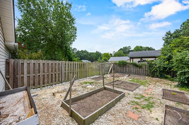 111 Marcil Lane, Hampstead, NC 28443