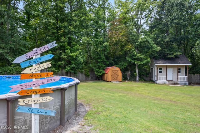 111 Marcil Lane, Hampstead, NC 28443
