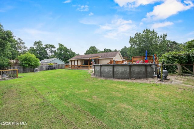 111 Marcil Lane, Hampstead, NC 28443