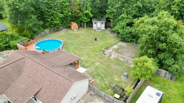 111 Marcil Lane, Hampstead, NC 28443