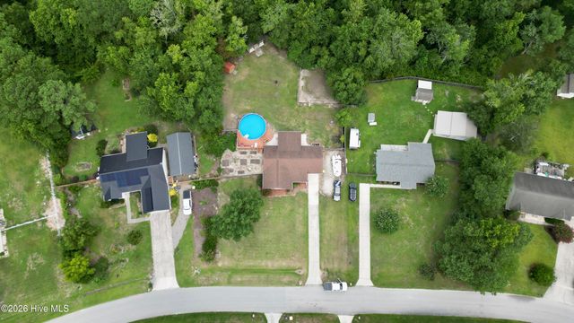 111 Marcil Lane, Hampstead, NC 28443