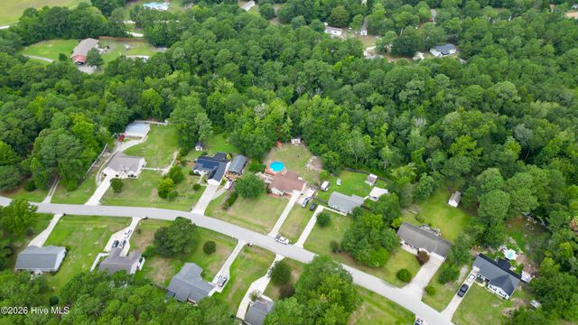 111 Marcil Lane, Hampstead, NC 28443