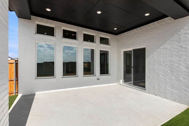 2149 Ten Mile Creek Drive, Celina, TX 75009