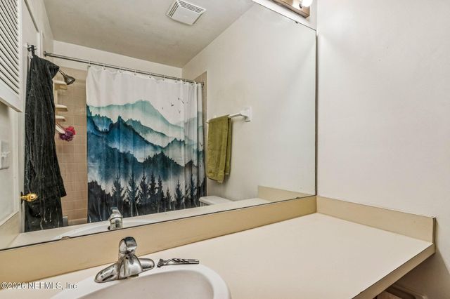 1604 ARCADIA Drive 105, Jacksonville, FL 32207