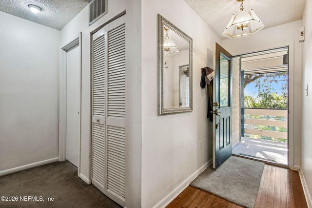 1604 ARCADIA Drive 105, Jacksonville, FL 32207