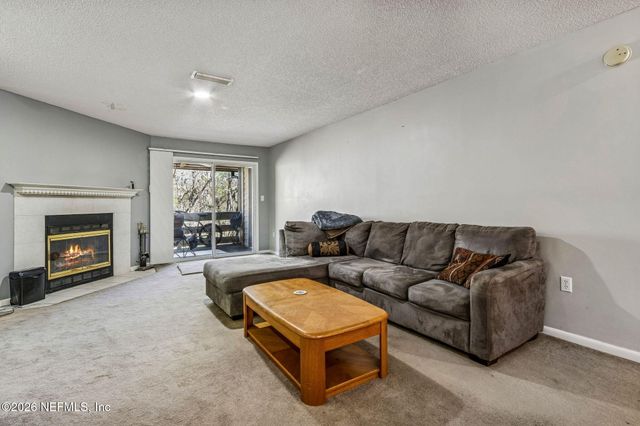 1604 ARCADIA Drive 105, Jacksonville, FL 32207