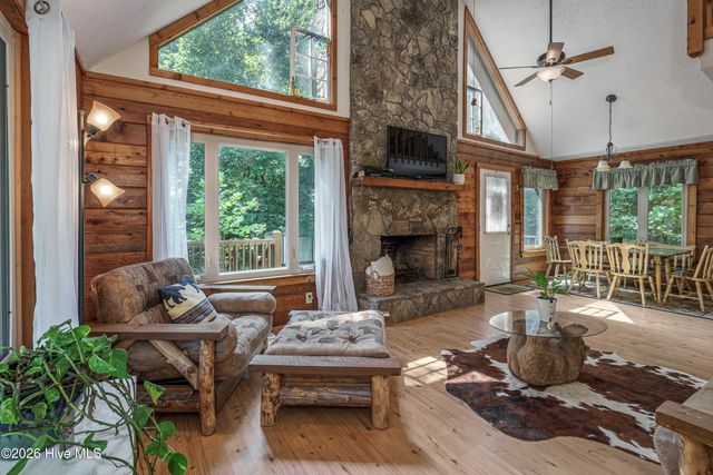 525 Beaver Ridge Road, Murphy, NC 28906