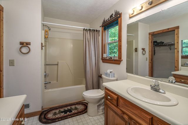 525 Beaver Ridge Road, Murphy, NC 28906