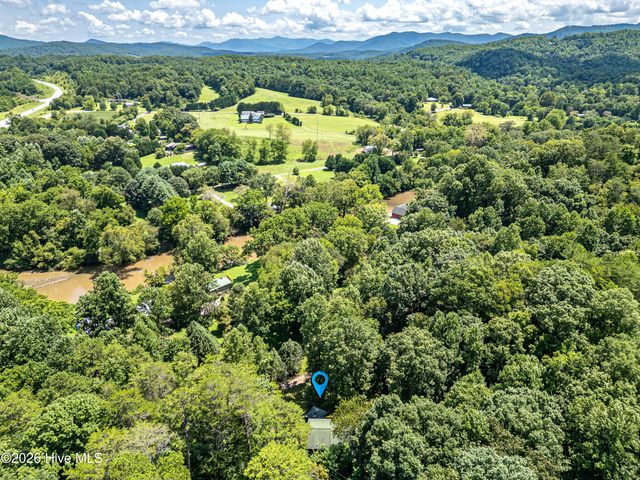525 Beaver Ridge Road, Murphy, NC 28906