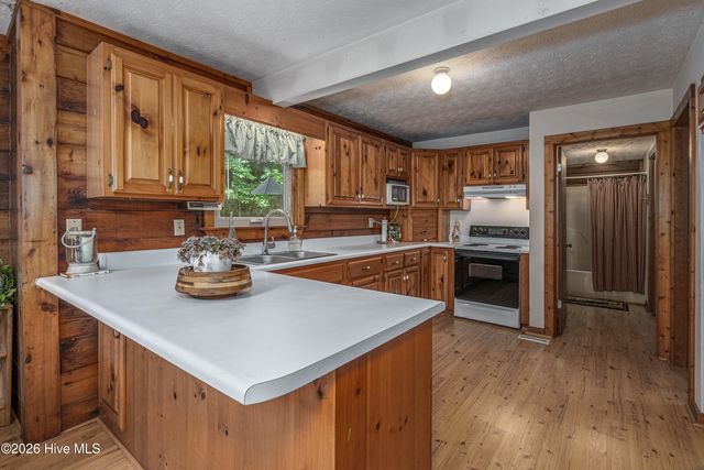 525 Beaver Ridge Road, Murphy, NC 28906