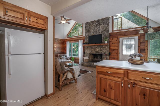 525 Beaver Ridge Road, Murphy, NC 28906