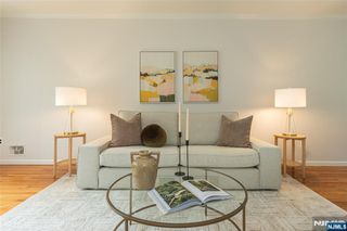 5 Robin Hill Road, North Caldwell, NJ 07006