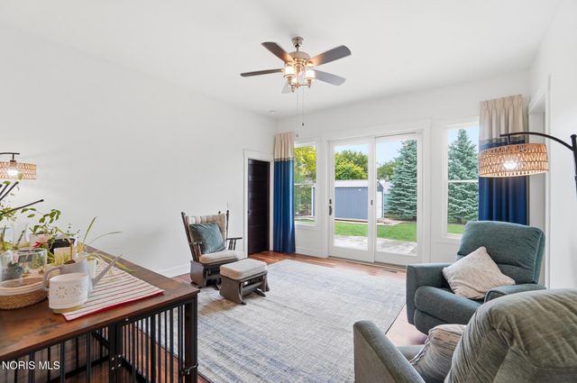 305 Ridgepoint Circle, Waterville, OH 43566