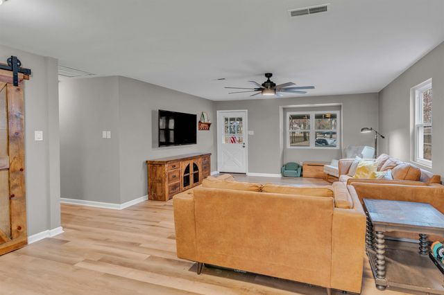 6155 HIGHWAY 57 HWY, Rossville, TN 38066