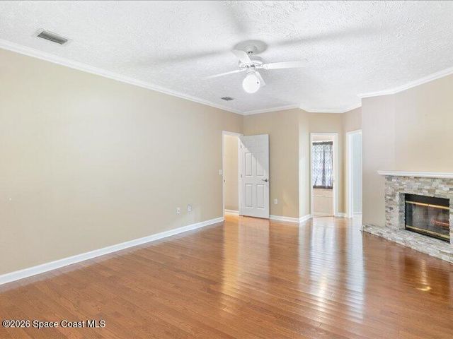 578 Lake Ashley Circle, West Melbourne, FL 32904