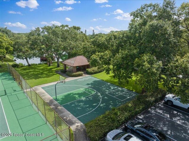 578 Lake Ashley Circle, West Melbourne, FL 32904