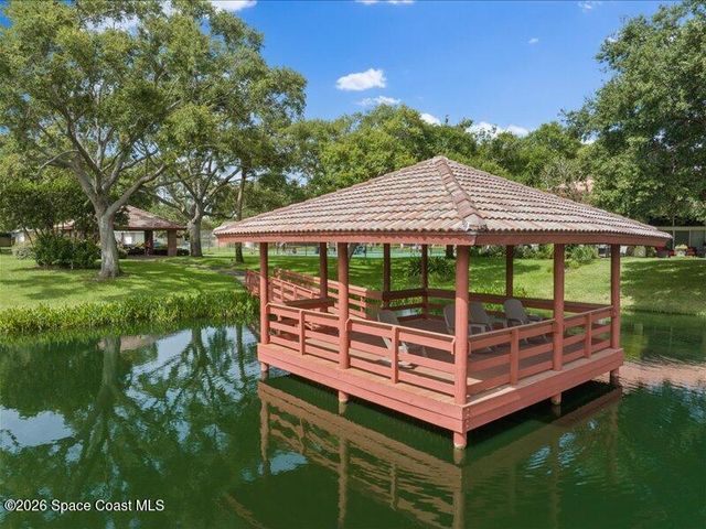 578 Lake Ashley Circle, West Melbourne, FL 32904