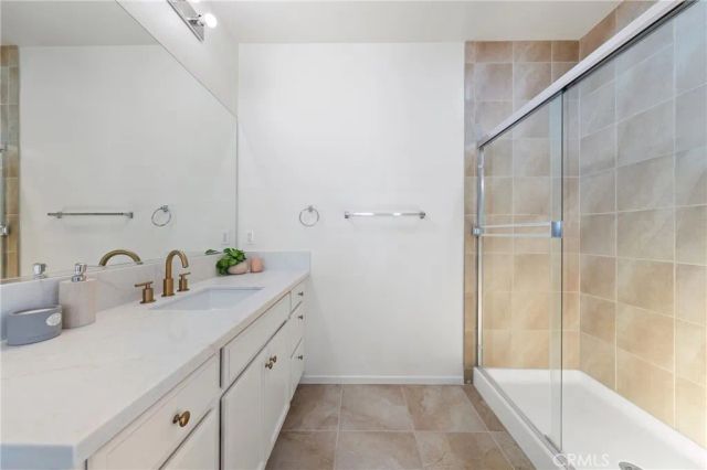141 Fieldwood, Irvine, CA 92618