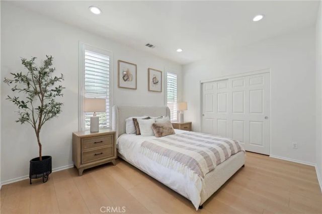141 Fieldwood, Irvine, CA 92618