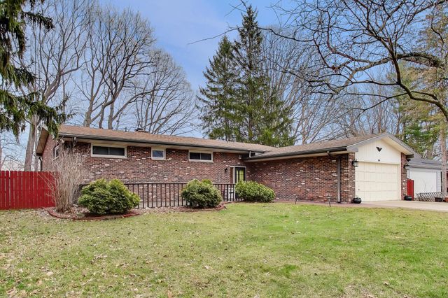 4749 S Cedar Trail, Stevensville, MI 49127