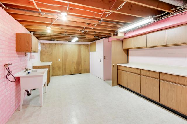 4749 S Cedar Trail, Stevensville, MI 49127