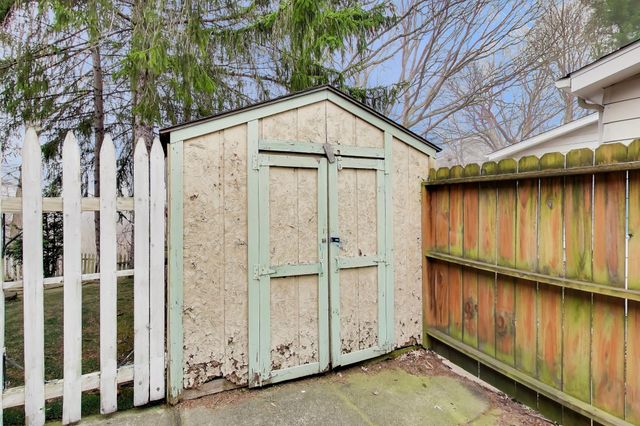 4749 S Cedar Trail, Stevensville, MI 49127