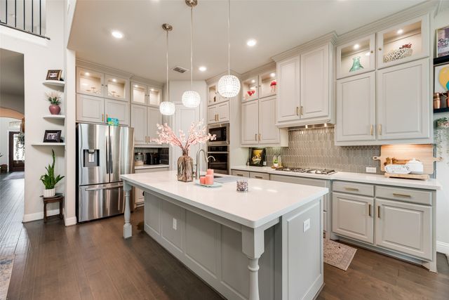 718 Waterbrook Parkway, Argyle, TX 76226