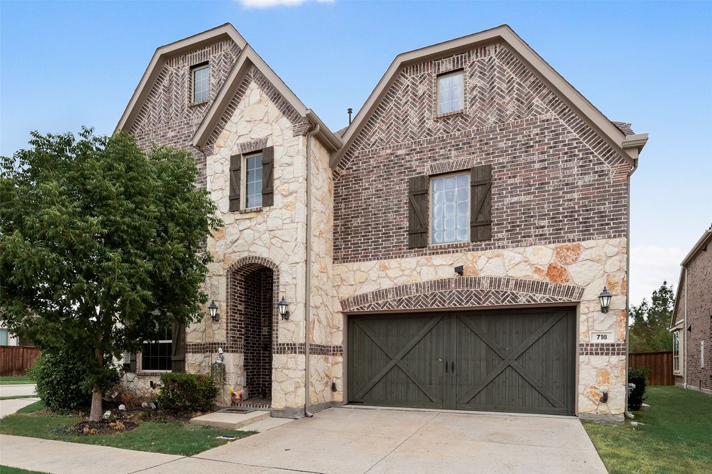 718 Waterbrook Parkway, Argyle, TX 76226 — photo 2