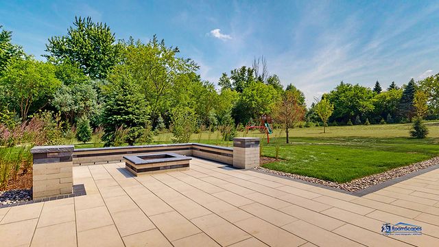 25 Rolling Hills Drive, Barrington, IL 60010