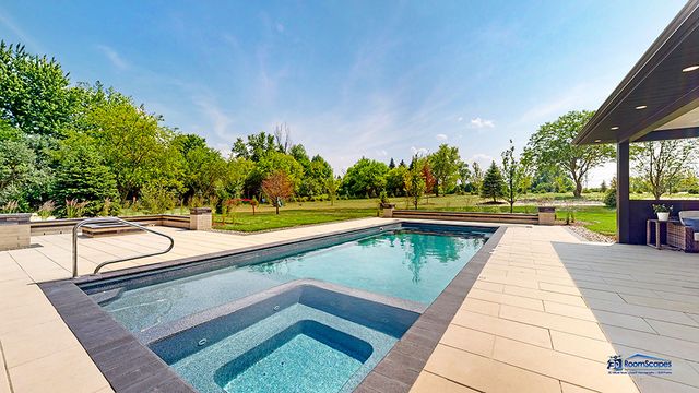 25 Rolling Hills Drive, Barrington, IL 60010