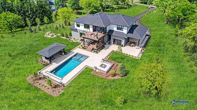 25 Rolling Hills Drive, Barrington, IL 60010