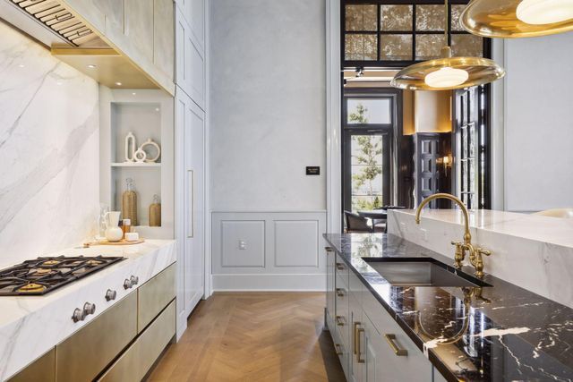 1111 W River Parkway 34A, Minneapolis, MN 55415