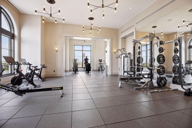 1111 W River Parkway 34A, Minneapolis, MN 55415