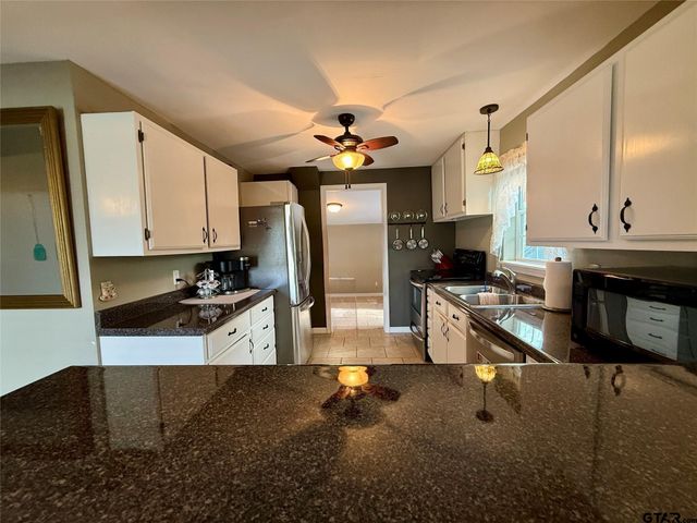 509 Sherman Street, Winnsboro, TX 75494