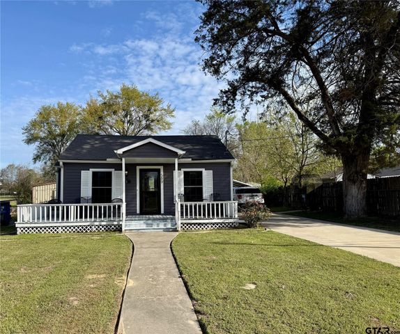509 Sherman Street, Winnsboro, TX 75494