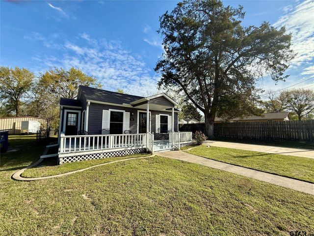 509 Sherman Street, Winnsboro, TX 75494