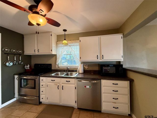 509 Sherman Street, Winnsboro, TX 75494