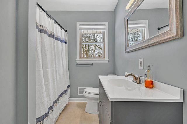 2409 Rollingwood DR, Salem, VA 24153