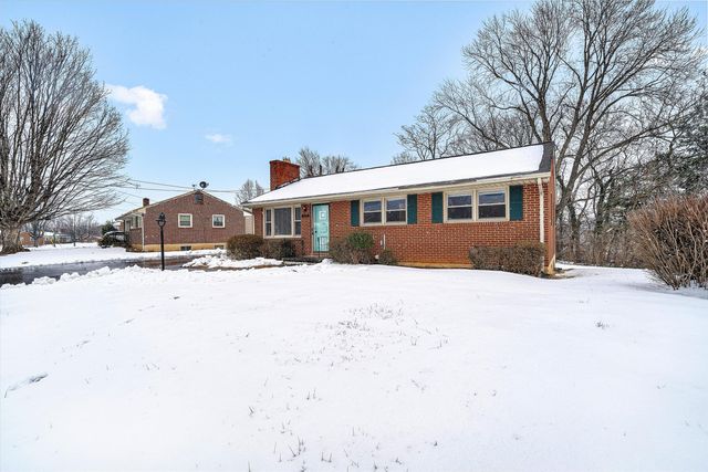 2409 Rollingwood DR, Salem, VA 24153