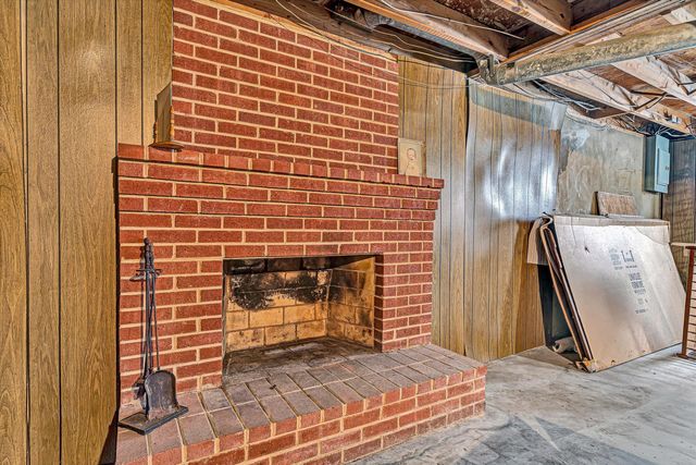 2409 Rollingwood DR, Salem, VA 24153