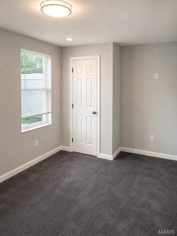 6226 Garfield Avenue, Berkeley, MO 63134
