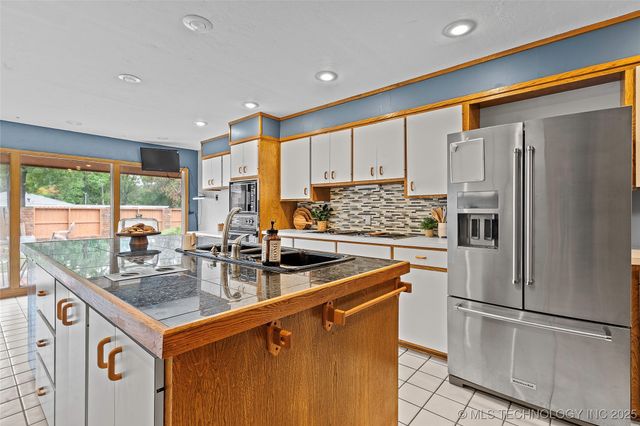 141 G Street SW, Ardmore, OK 73401