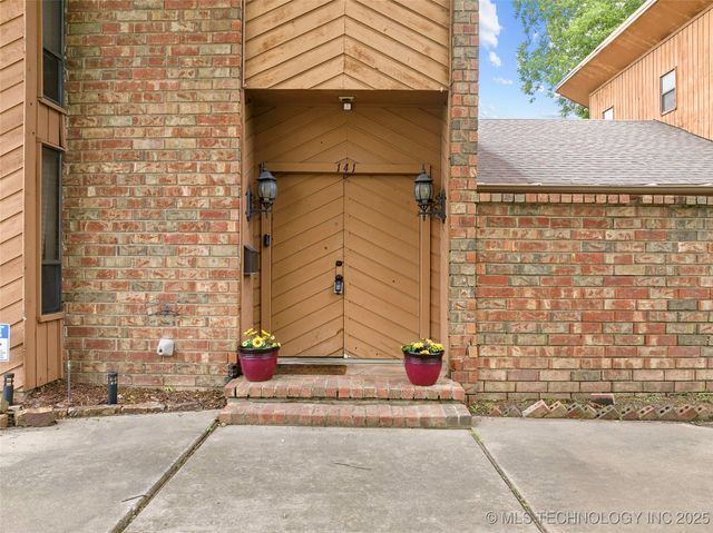 141 G Street SW, Ardmore, OK 73401