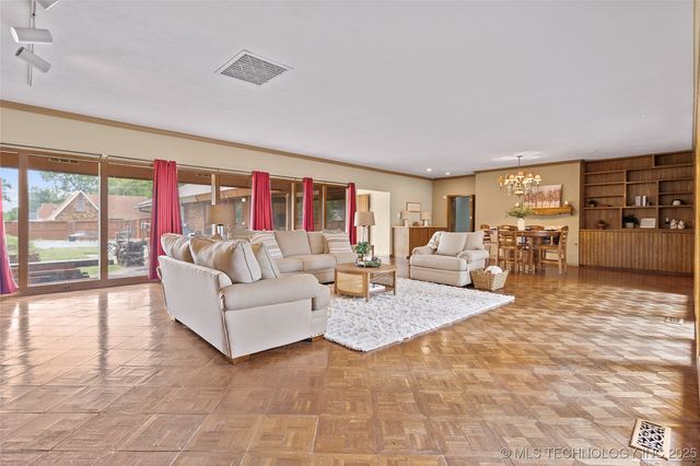 141 G Street SW, Ardmore, OK 73401