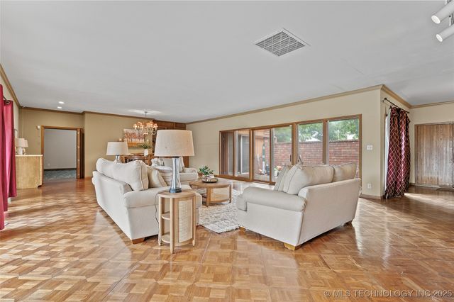 141 G Street SW, Ardmore, OK 73401